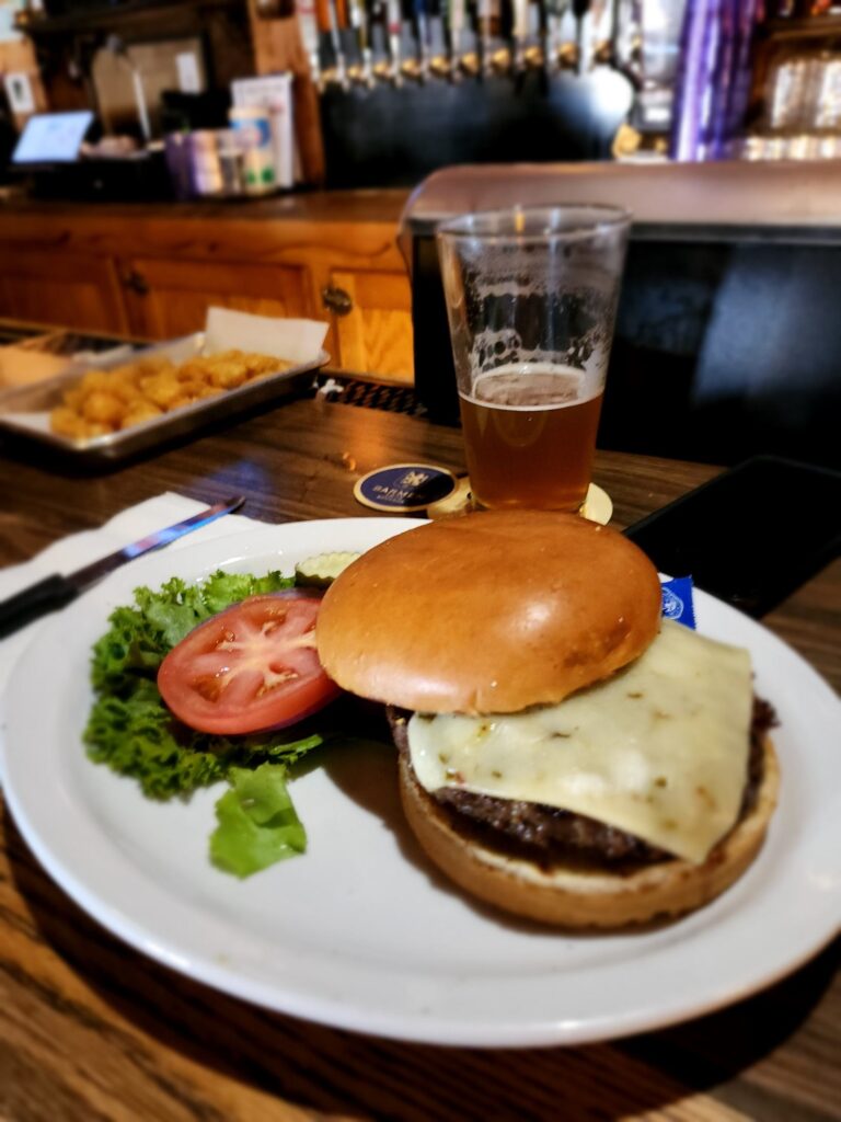 Palo Cedro Inn 6